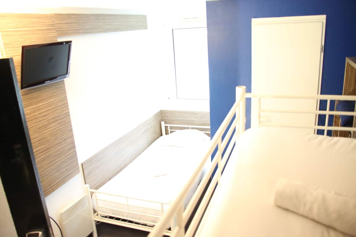 Individually furnished, desk, soundproofing, iron/ironing board