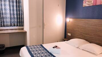 Individually furnished, desk, soundproofing, iron/ironing board