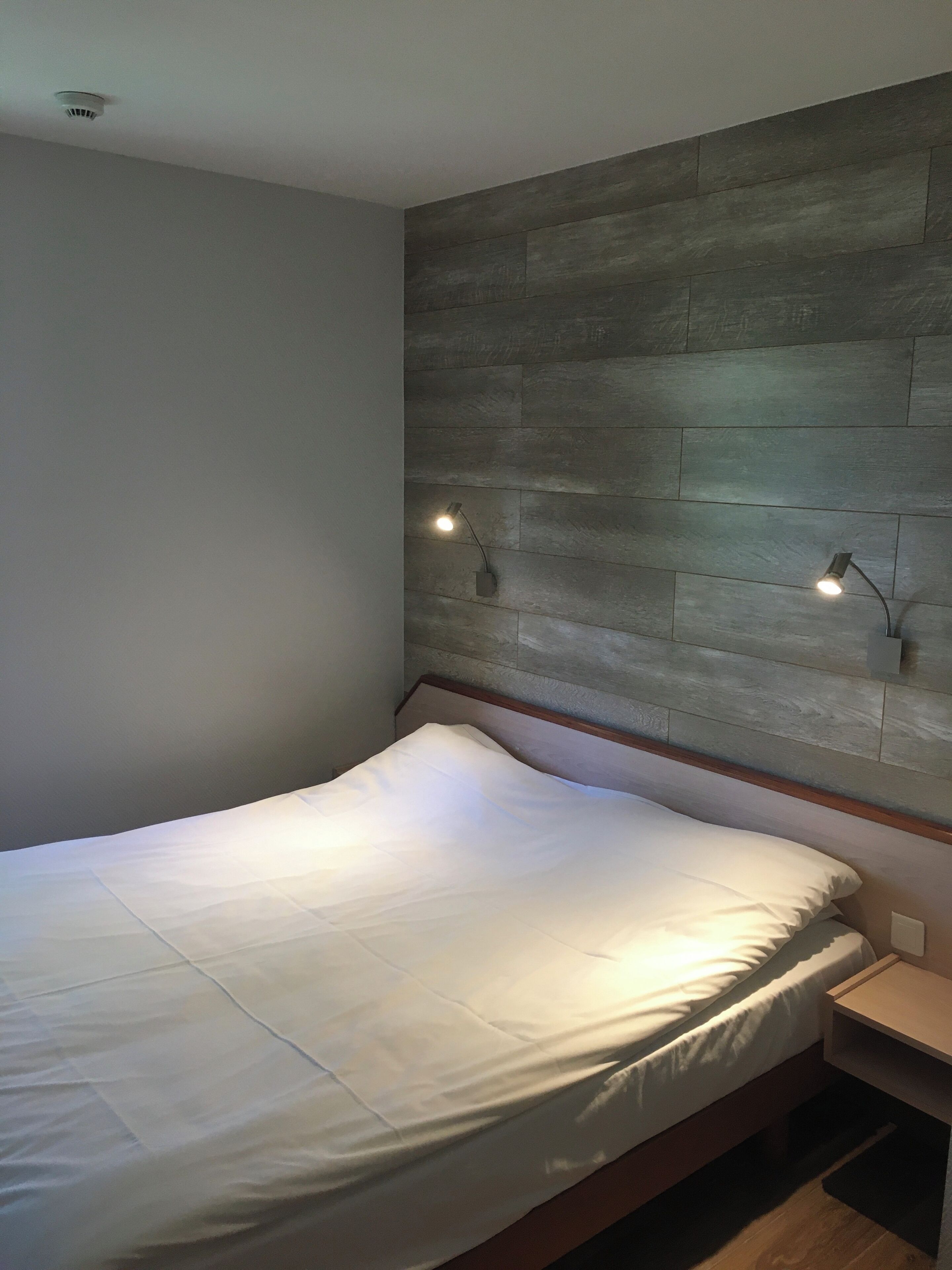 雙人房 | 熨斗/熨衣板、免費無線上網、床單