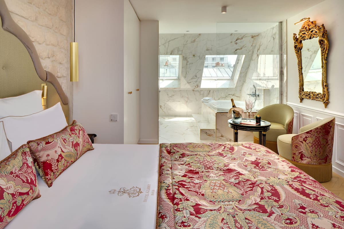 1 bedroom, Egyptian cotton sheets, premium bedding, minibar