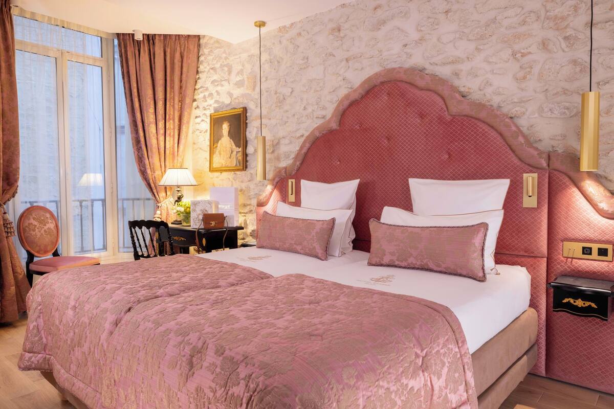 Deluxe Double or Twin Room | Egyptian cotton sheets, premium bedding, minibar, in-room safe