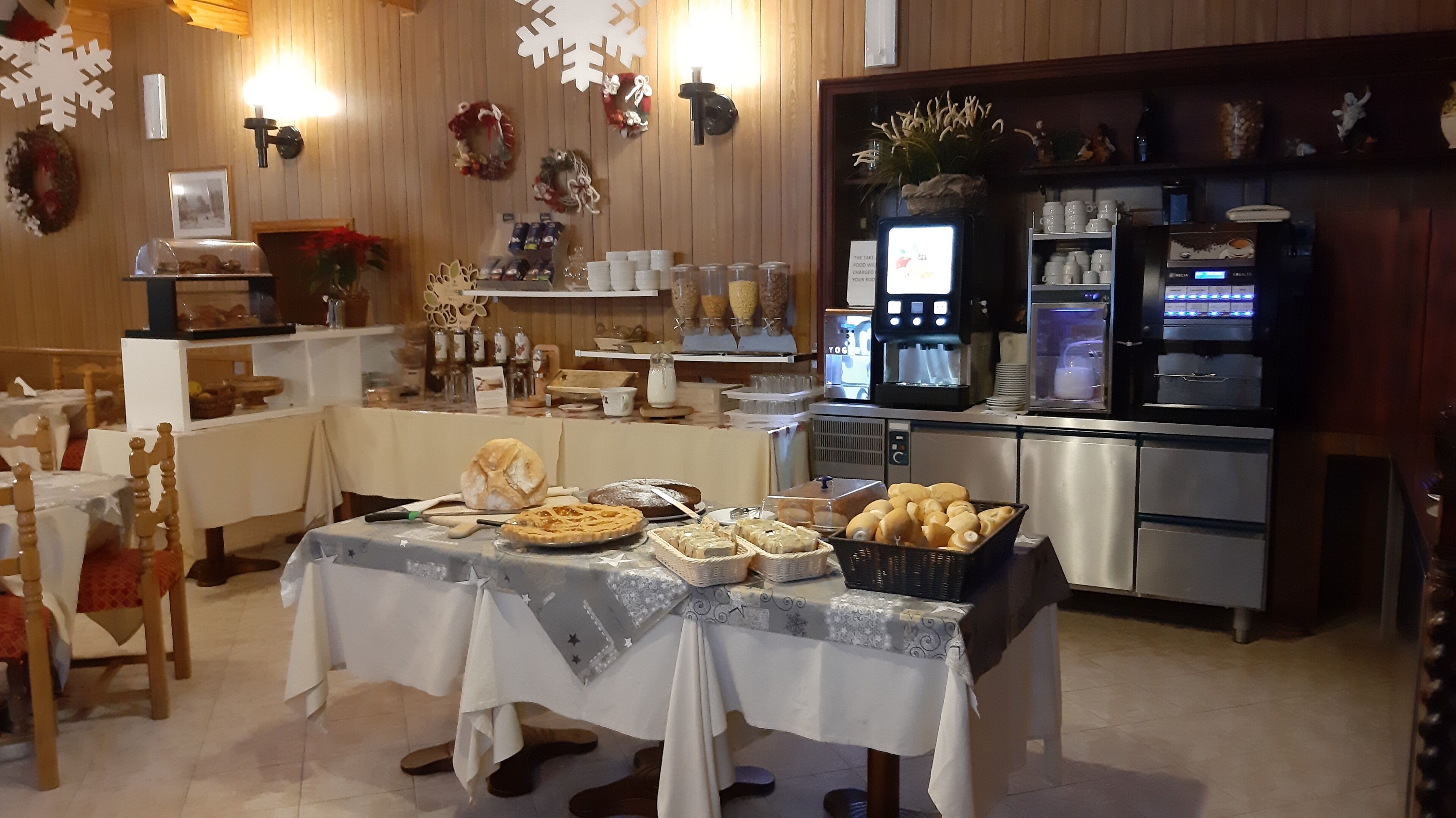 free continental breakfast