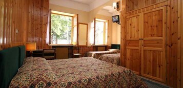 Caja fuerte, escritorio, wifi gratis