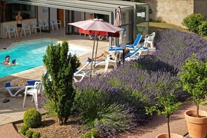 Außenpool, geöffnet von 10:00 Uhr bis 20:00 Uhr, Cabañas (kostenlos)