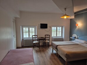 1 bedroom, premium bedding, memory-foam beds, desk