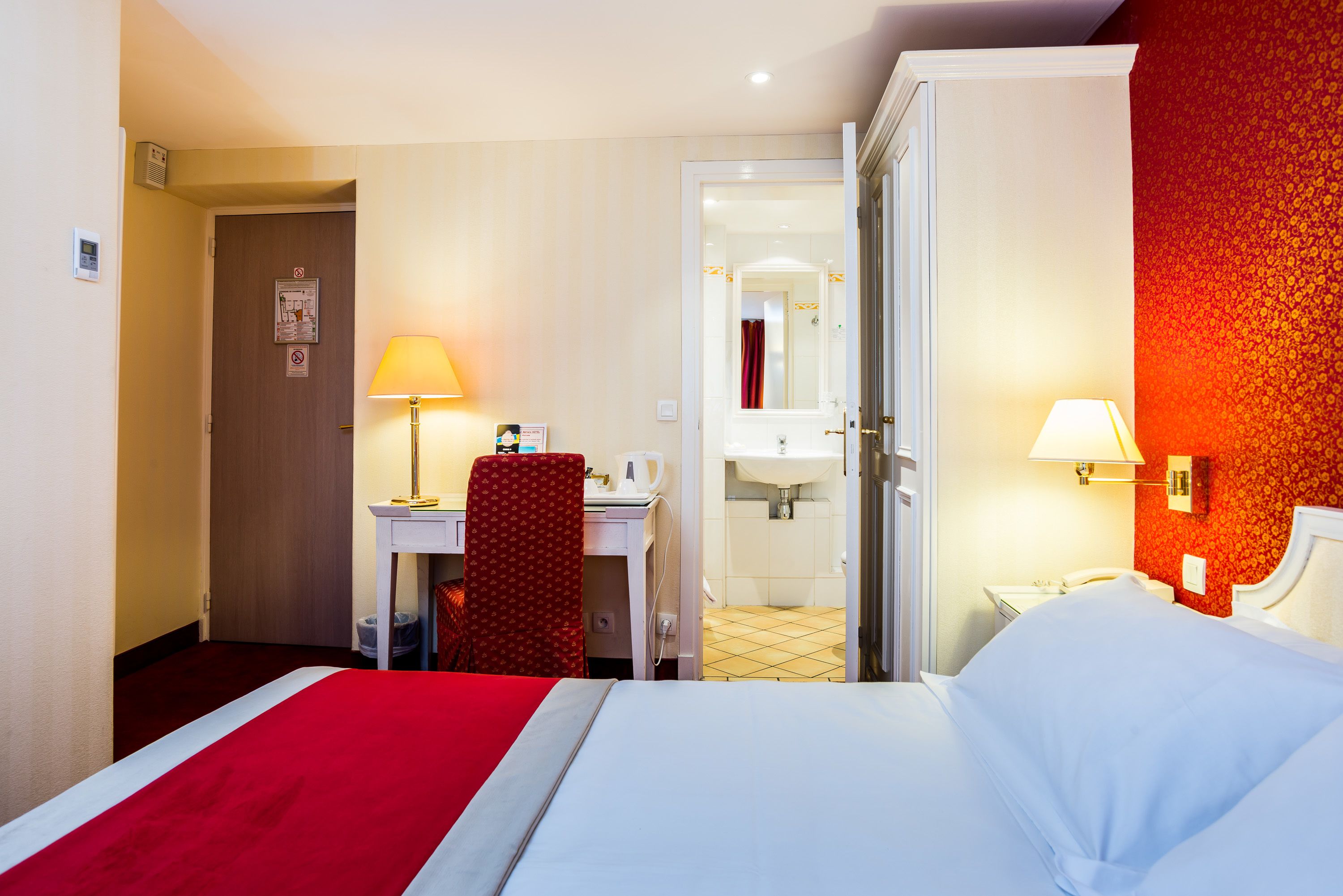 in-room safe, blackout curtains, soundproofing, iron/ironing board