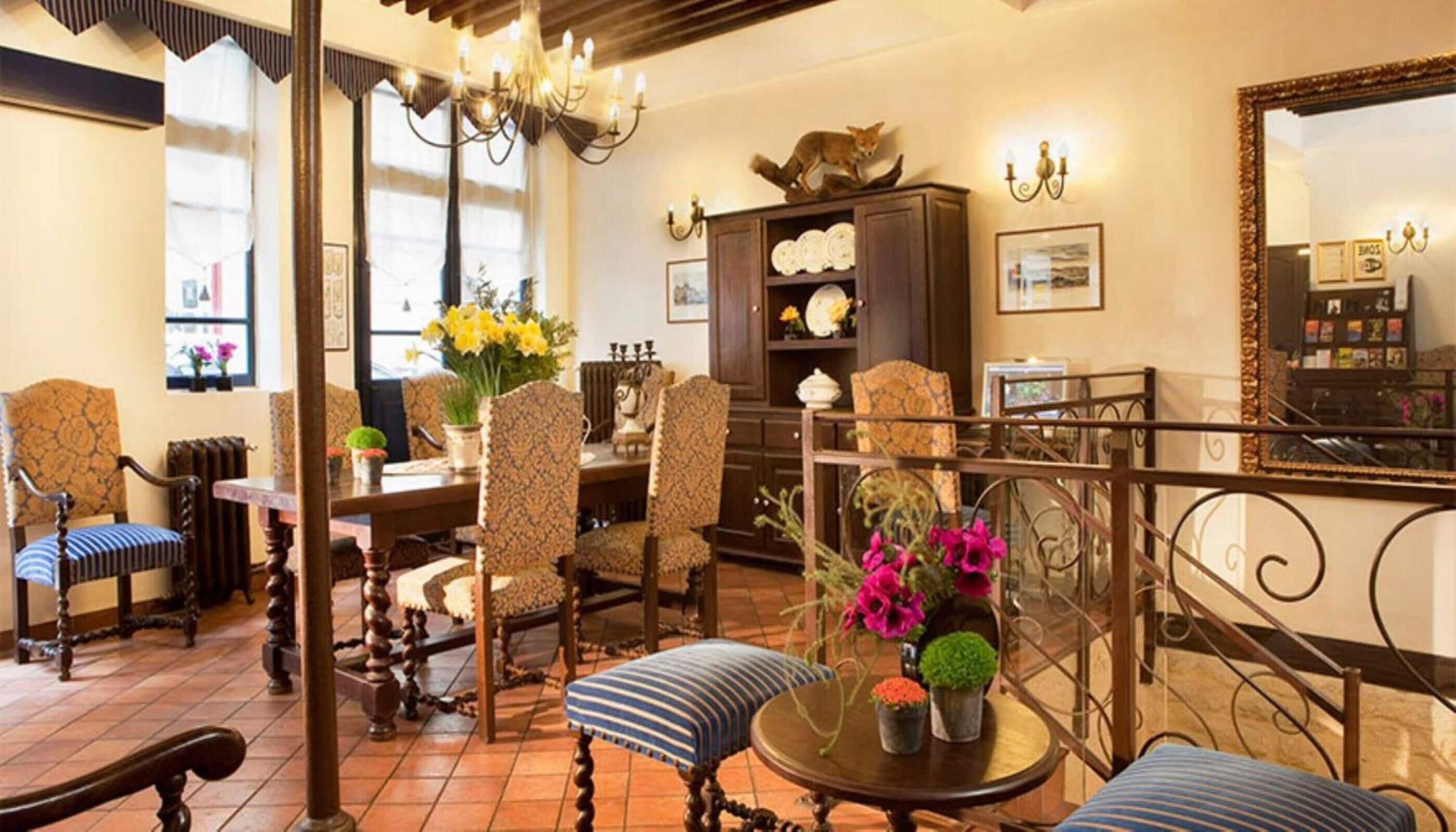 Photo - Castex Hotel