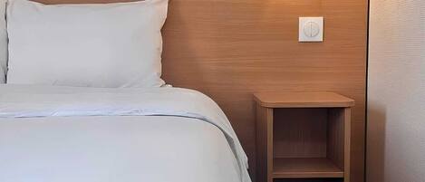 Double Room | Iron/ironing board, free WiFi, bed sheets