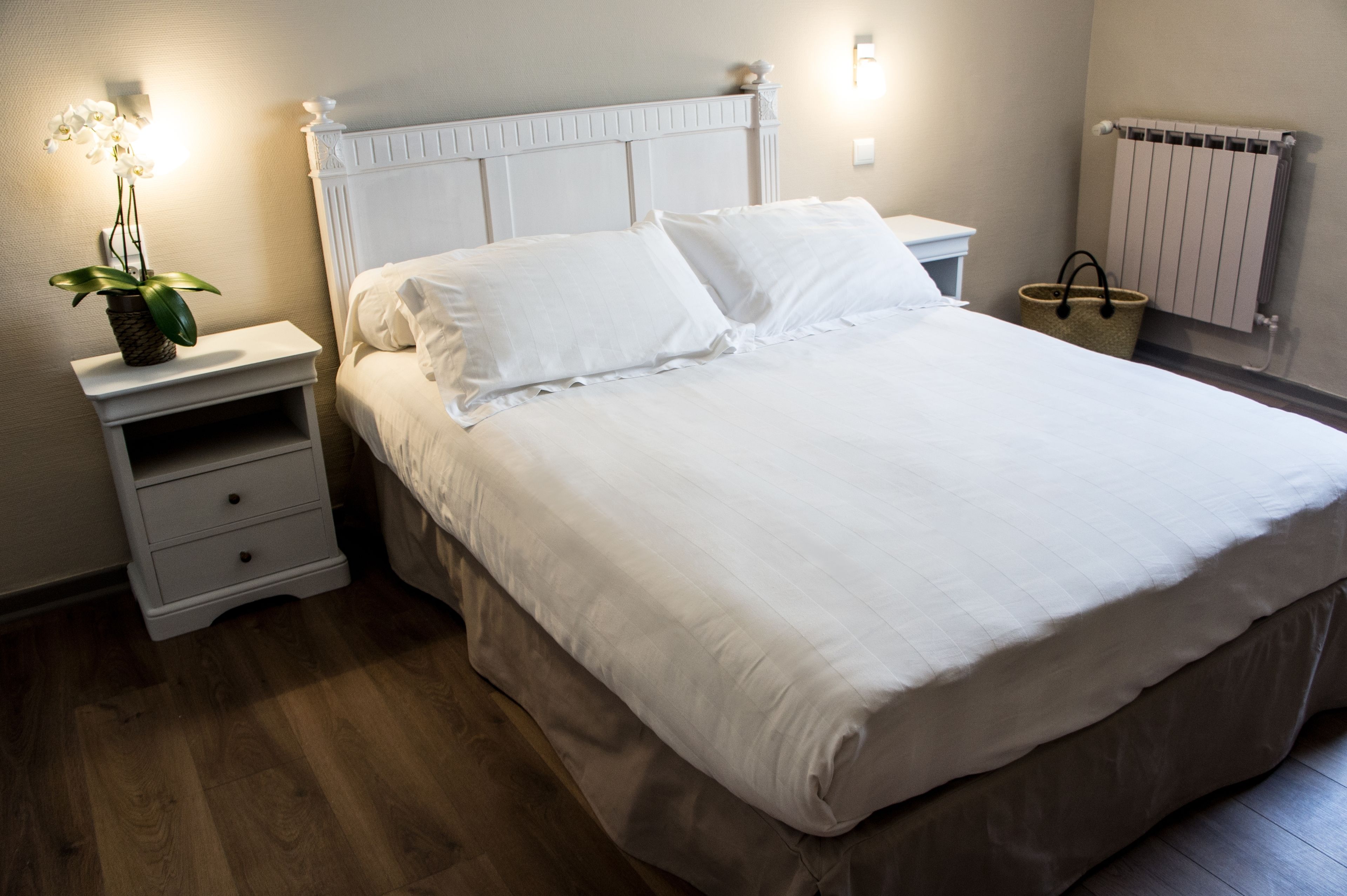 individually decorated, individually furnished, desk, soundproofing