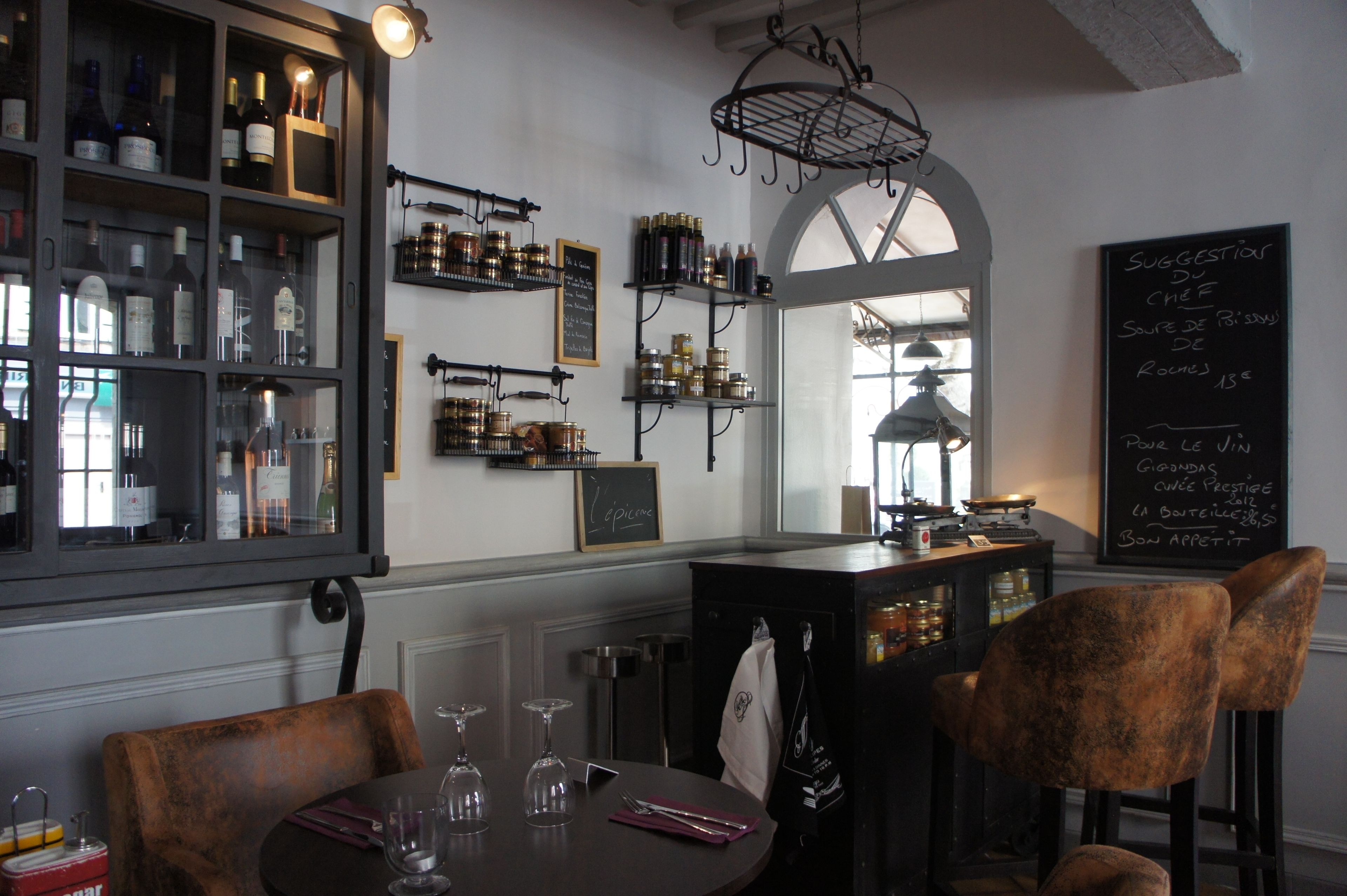 フランス料理、屋外席