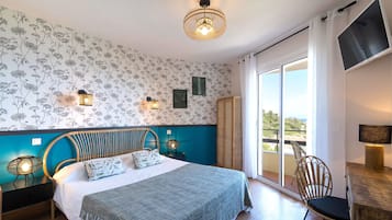 Chambre supérieure double, vue sur la mer | Literie de qualité, coffre-fort pour ordinateur portable, décor unique