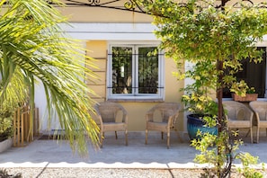 Double Room, Garden View | Terrace/patio
