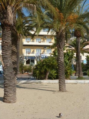 Exterior - Hôtel Espadon (Le Lavandou)