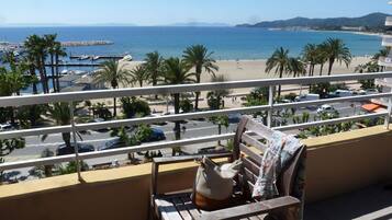 Premium-Zimmer, 1 Queen-Bett, Nichtraucher, Strandblick | Blick vom Balkon