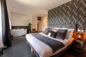 华丽客房 | 高档床上用品、迷你吧、客房内保险箱、特色装修