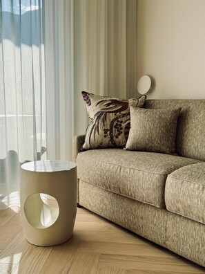 Deluxe Apartment, 1 Bedroom, Annex Building (Paradiesapfel, cleaning fee 85.50 euro) | Living area - Gartenresidence Zea Curtis (Merano)