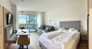 Premium bedding, down comforters, in-room safe, individually furnished