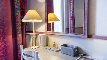 Chambre Triple Confort | Chambres insonorisées, fer et planche à repasser, Wi-Fi gratuit