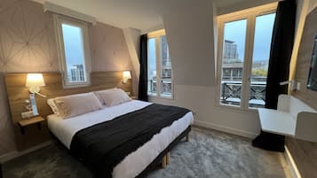 Minibar, coffres-forts dans les chambres, rideaux occultants