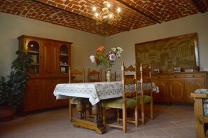 Interior - Cascina Bricchetto (Asti)