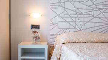 In-room safe, desk, free WiFi, bed sheets