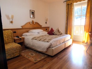 Comfort Double or Twin Room | Frette Italian sheets, down comforters, Select Comfort beds, minibar - Monza (Moena)