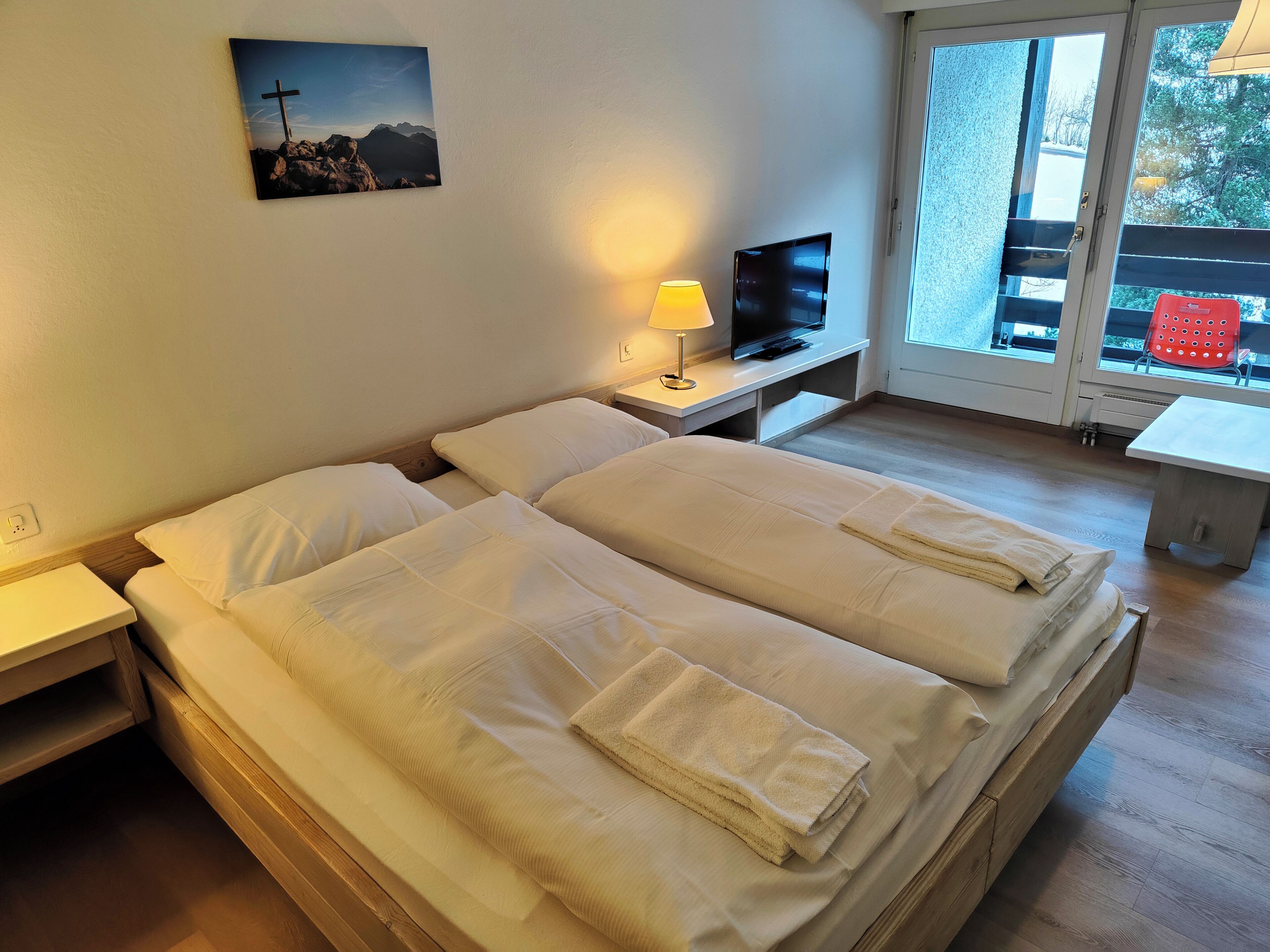 double room (churfirsten) | 1 bedroom, in-room safe, desk, laptop workspace