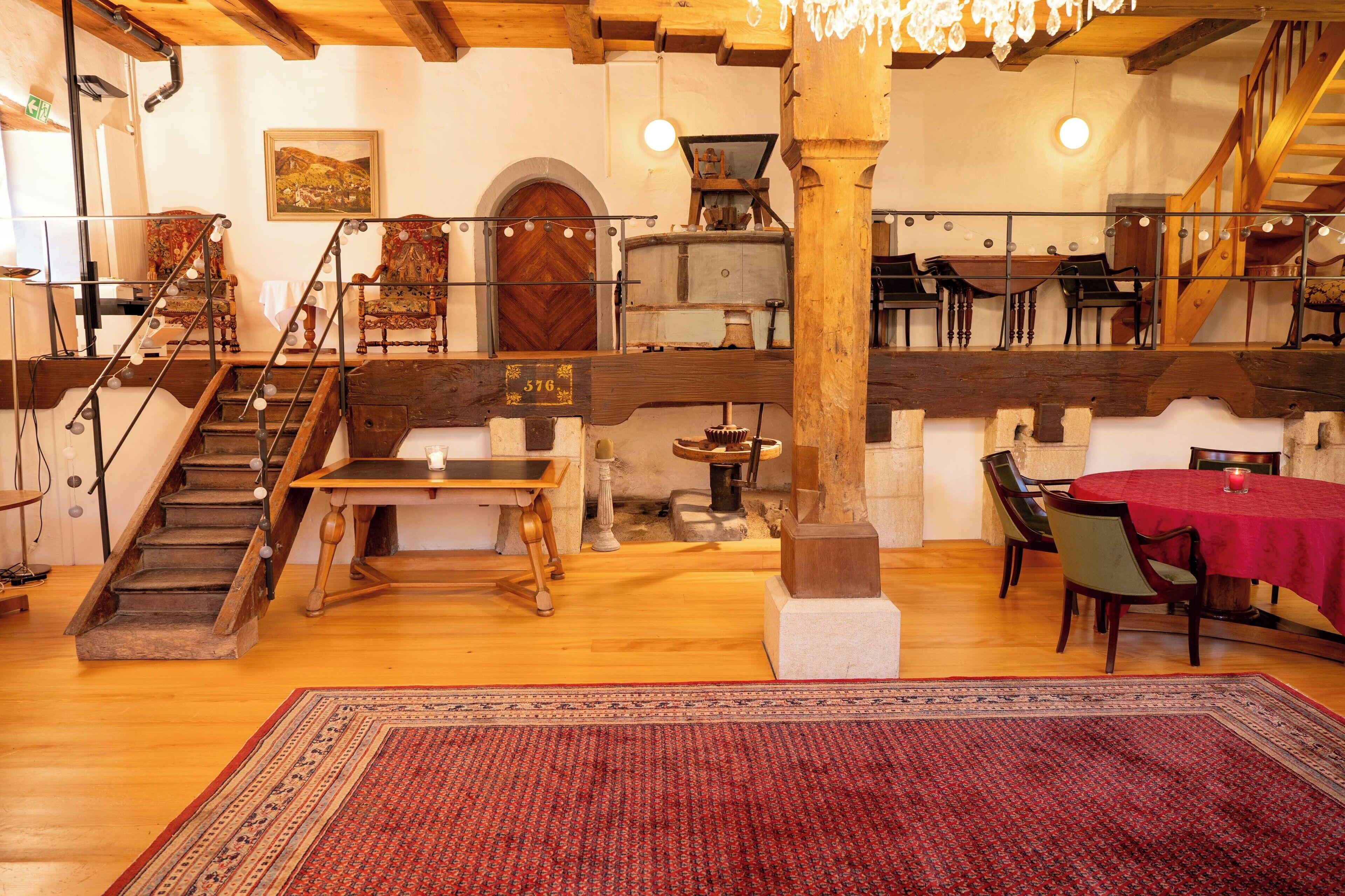 قاعة الولائم والاحتفالات