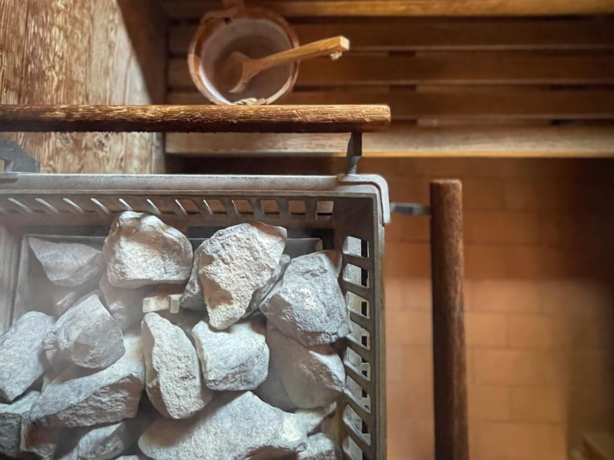 turkish bath/hammam, body treatments, hot stone massages