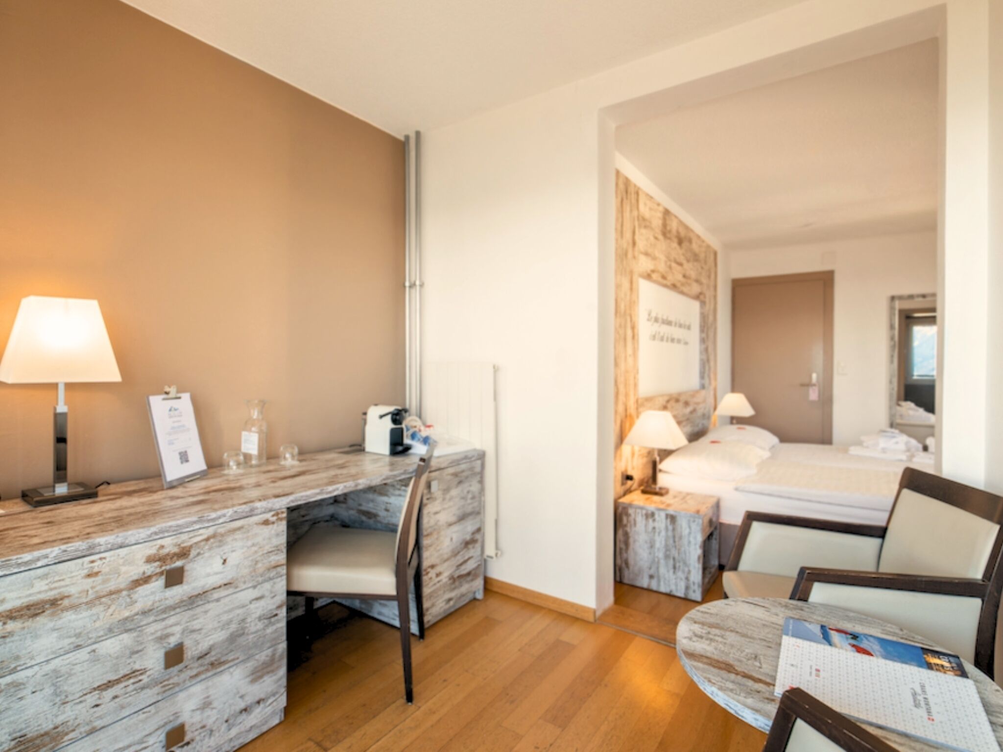 Hypo-allergenic bedding, in-room safe, desk, blackout drapes