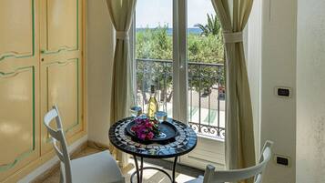 Superior-Doppelzimmer, Meerblick | Balkon