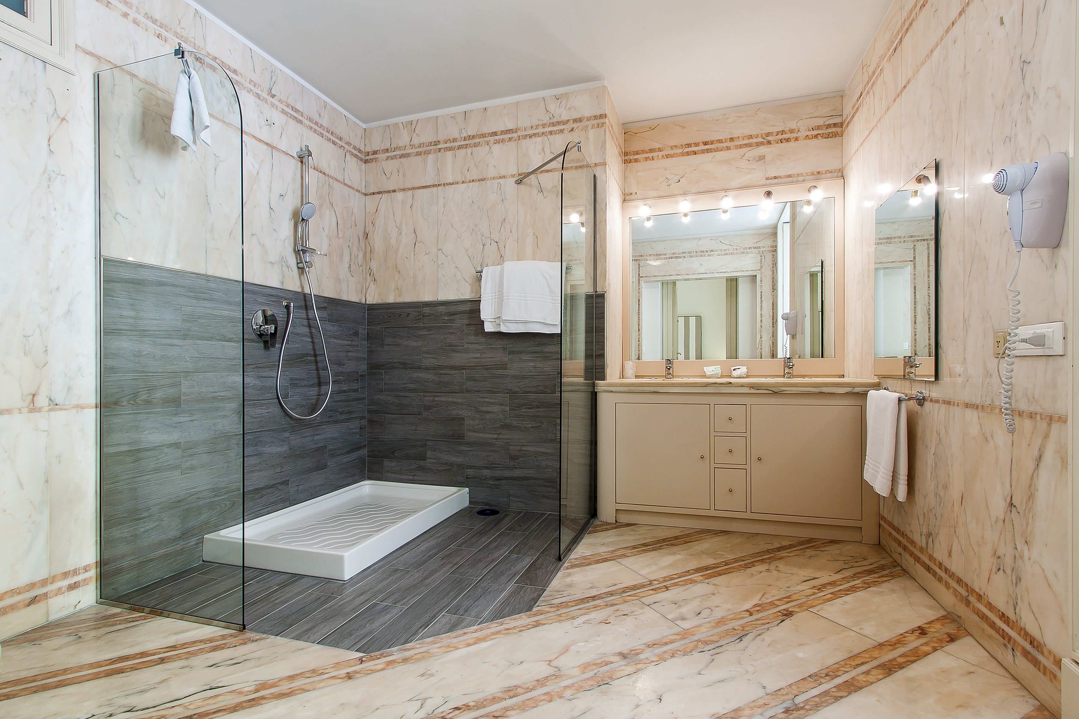 Photo - Palazzo Starace