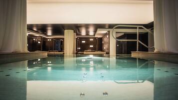 2 indoor pools, 2 outdoor pools, open 9:00 AM to 7:00 PM, free cabanas