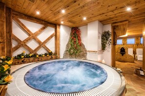 Indoor spa tub - Rancolin (Moena)