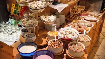 Tägliches inbegriffenes Frühstücksbuffet