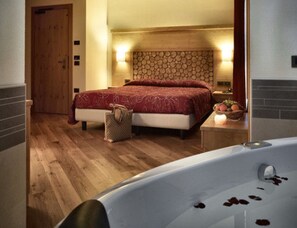 Superior Double Room | Room amenity - Panorama Hotel Fontanella Wellness & Spa (Pinzolo)