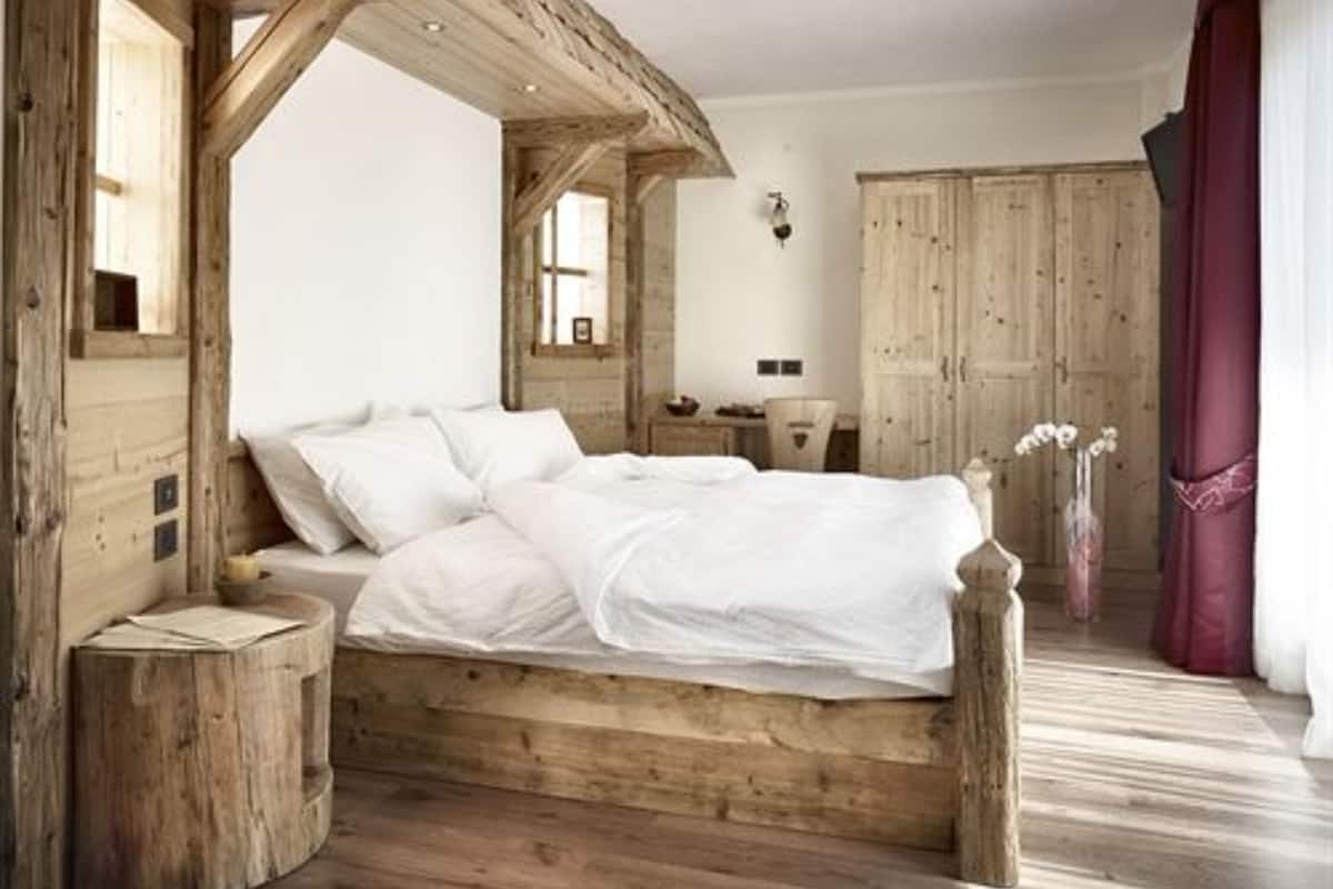 comfort double room | 1 bedroom, in-room safe, desk, blackout curtains