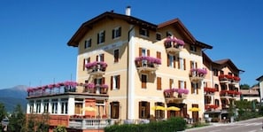 Front of property - Stella delle Alpi (Ronzone)