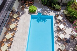 Outdoor pool - epOche Hotel Zanella 1889 (Nago-Torbole)