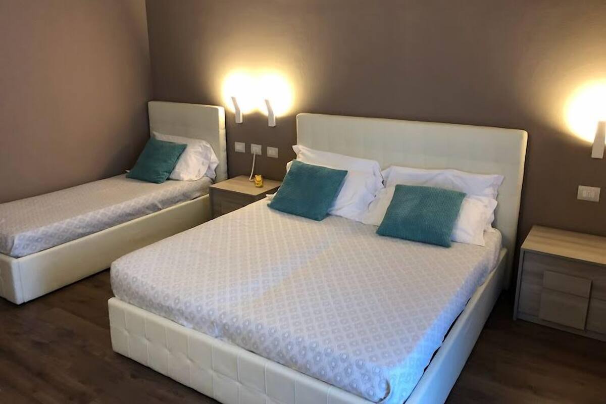 Superior Triple Room | Minibar, desk, blackout drapes, WiFi (free)