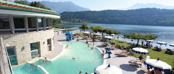Piscine couverte, piscine extérieure (ouverte en saison)