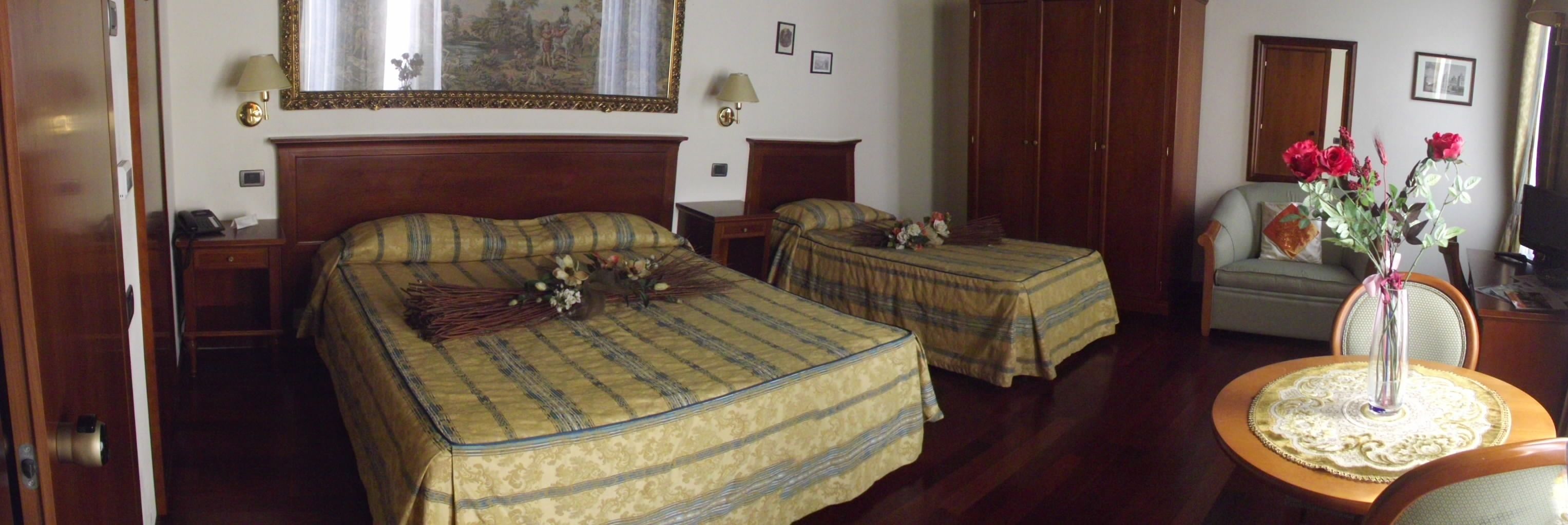 triple room | minibar, in-room safe, desk, soundproofing