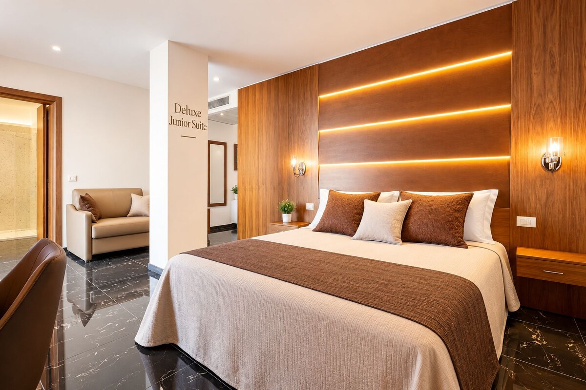 Junior Studio Suite, 1 King Bed, Balcony, Harbor View | Egyptian cotton sheets, hypo-allergenic bedding available