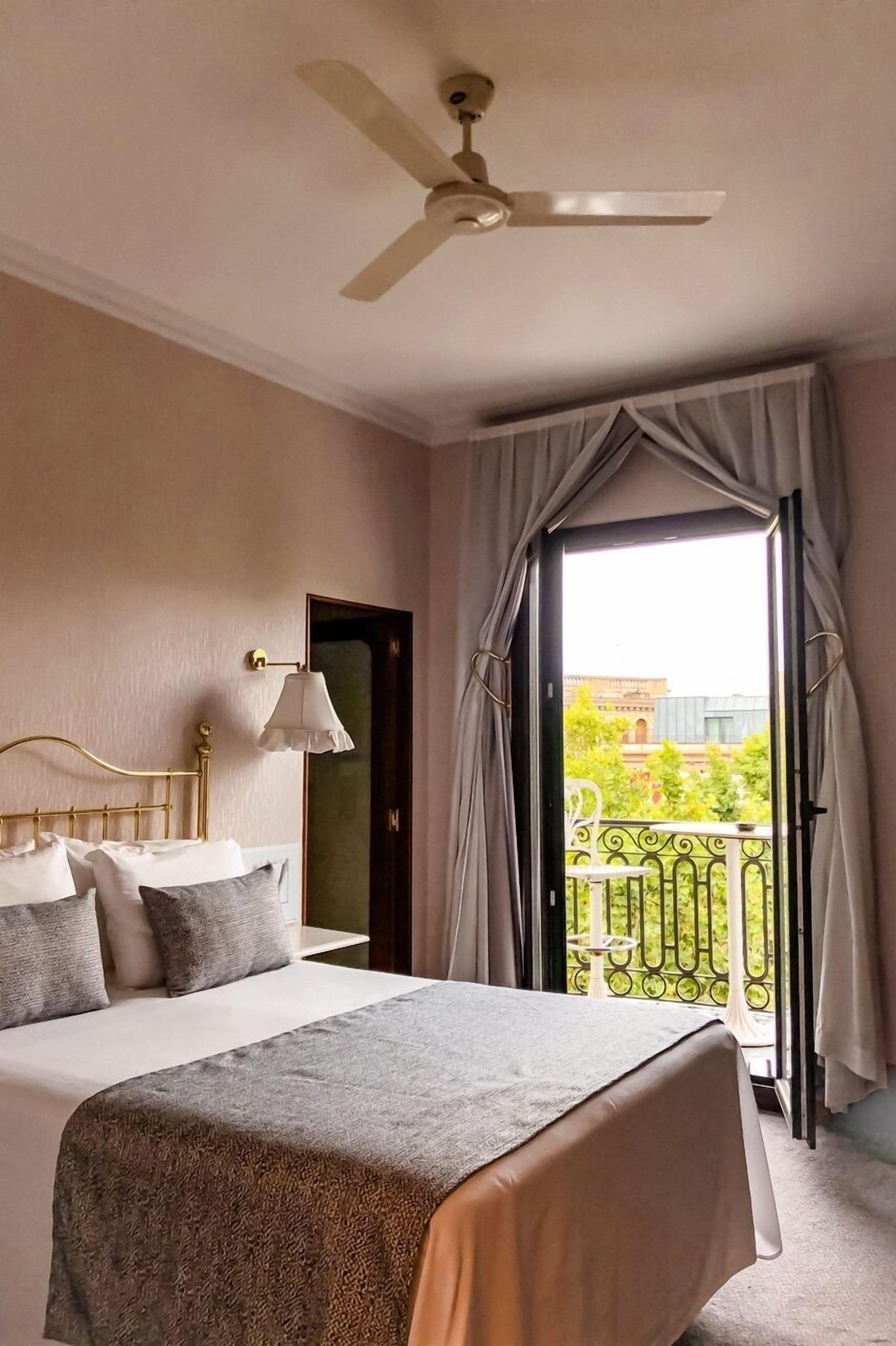 balcony ramblas | premium bedding, minibar, in-room safe, desk