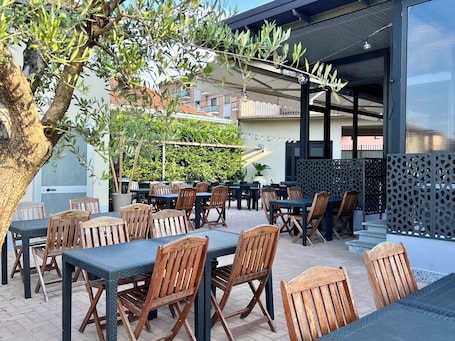 Restaurant. La Pace