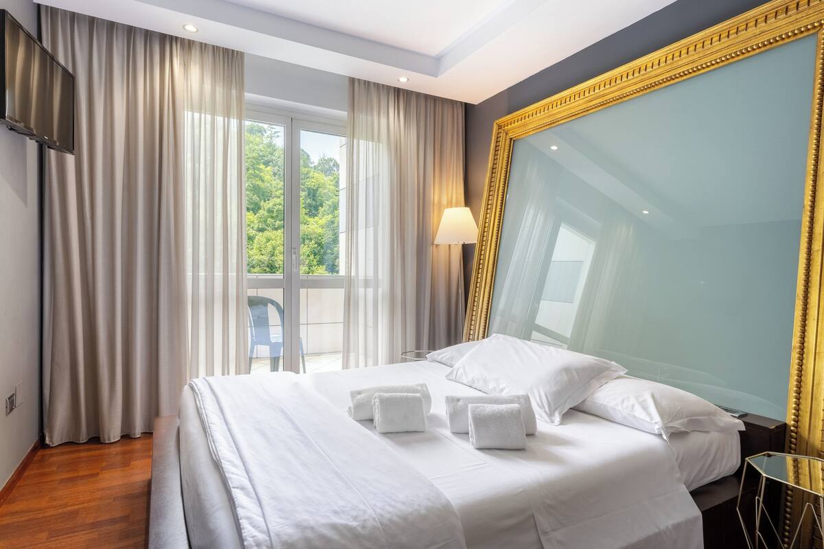 quadruple room | premium bedding, down duvets, memory-foam beds, minibar