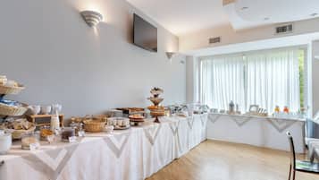 Desayuno buffet incluido todos los días