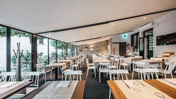 Colazione a buffet inclusa, servita tutte le mattine
