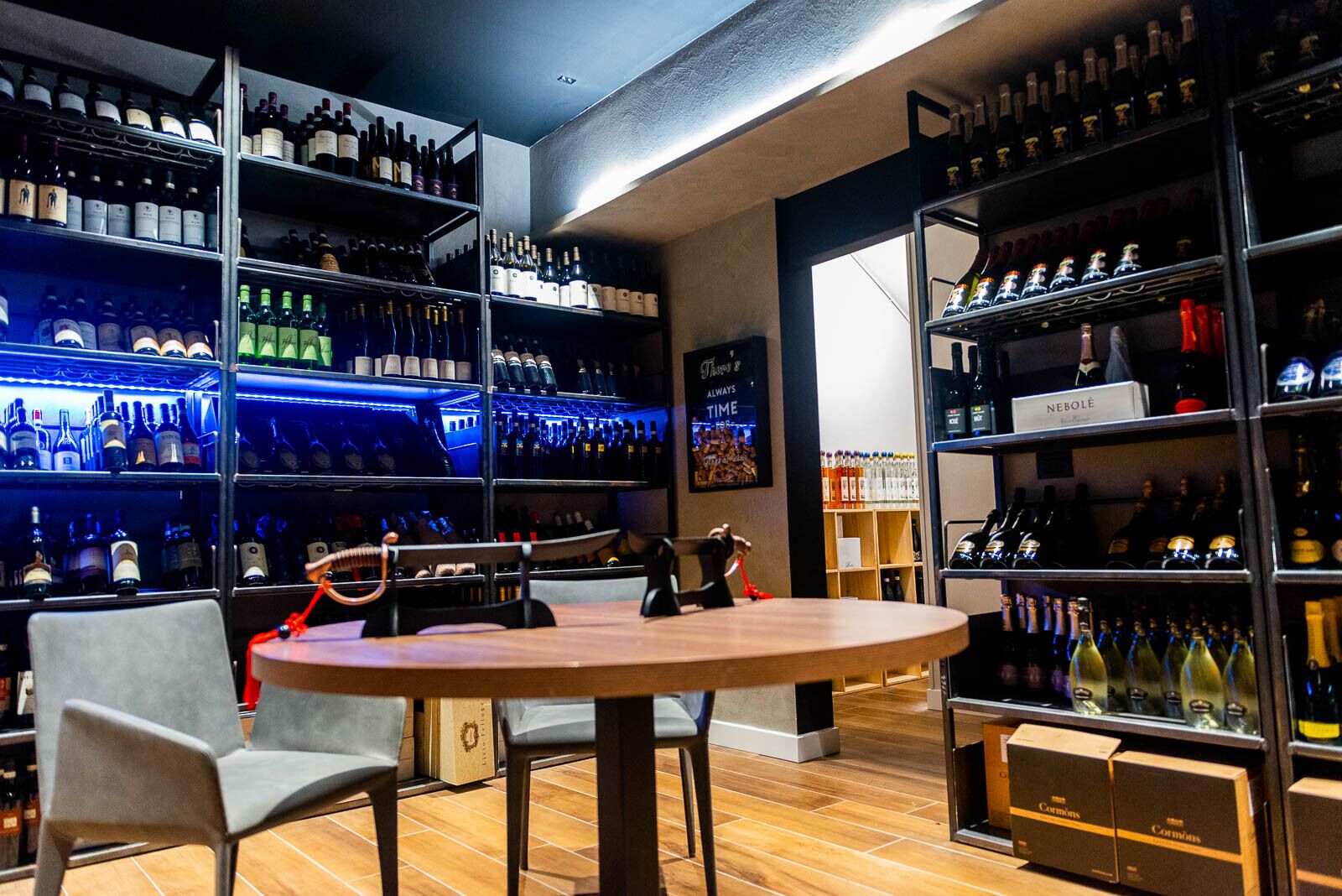 lunch and dinner served, mediterranean cuisine