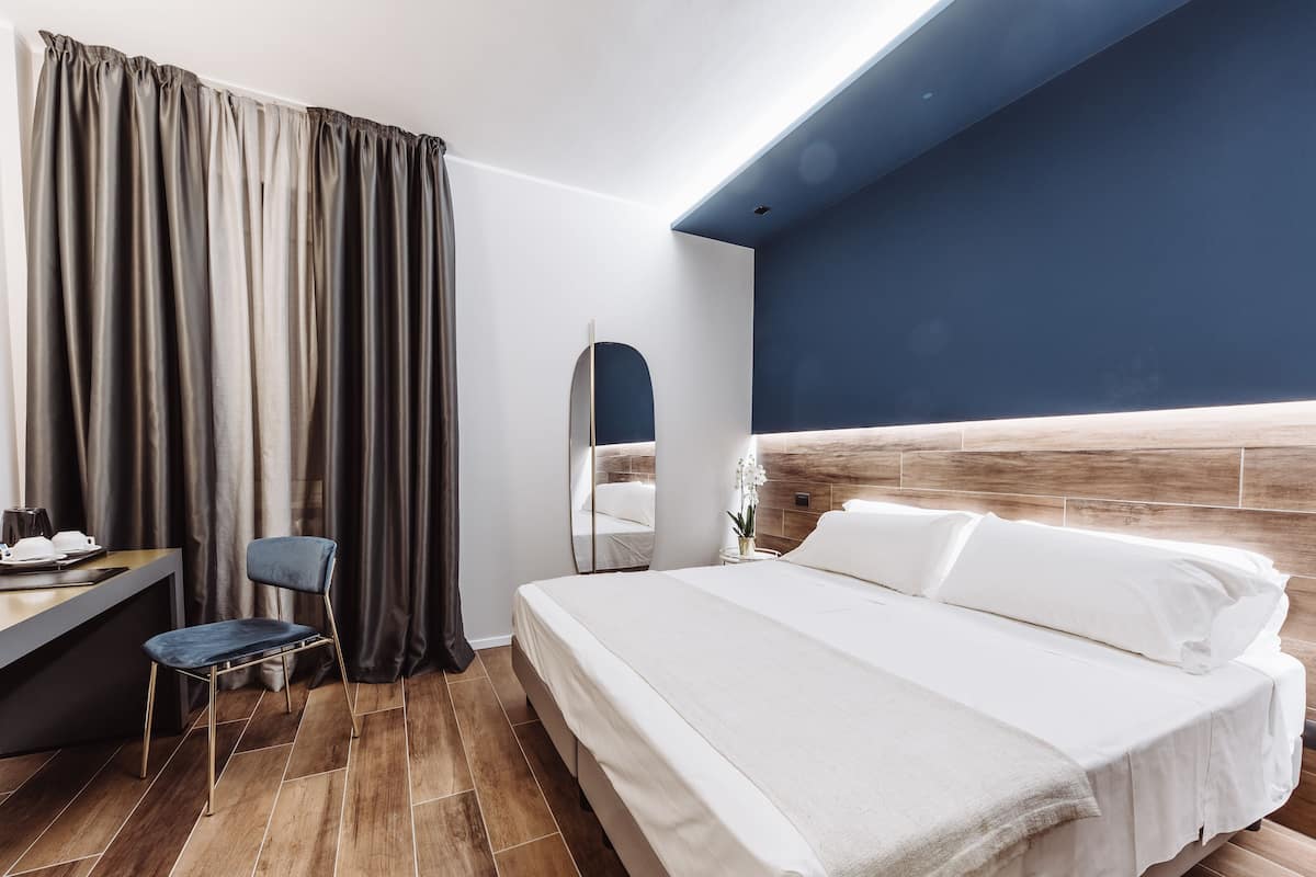 Chambre Double Deluxe pour 1 personne | Literie hypoallergénique, minibar, bureau